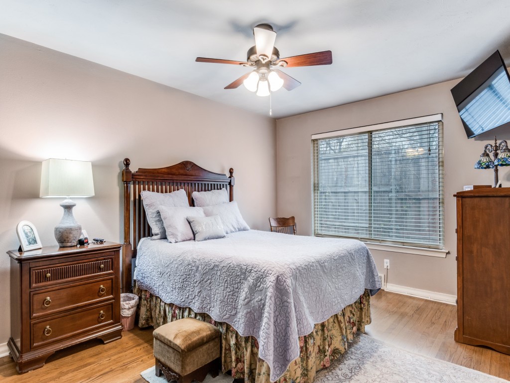 10422 Lake Gardens Drive Dallas TX 75218