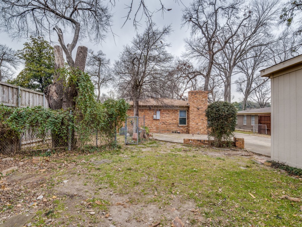 10422 Lake Gardens Drive Dallas TX 75218