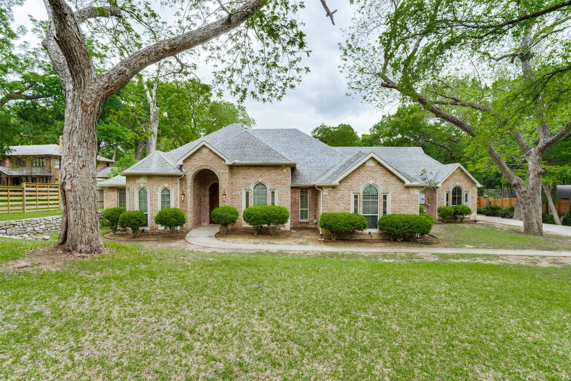 1549 N Joe Wilson Road Cedar Hill TX 75104