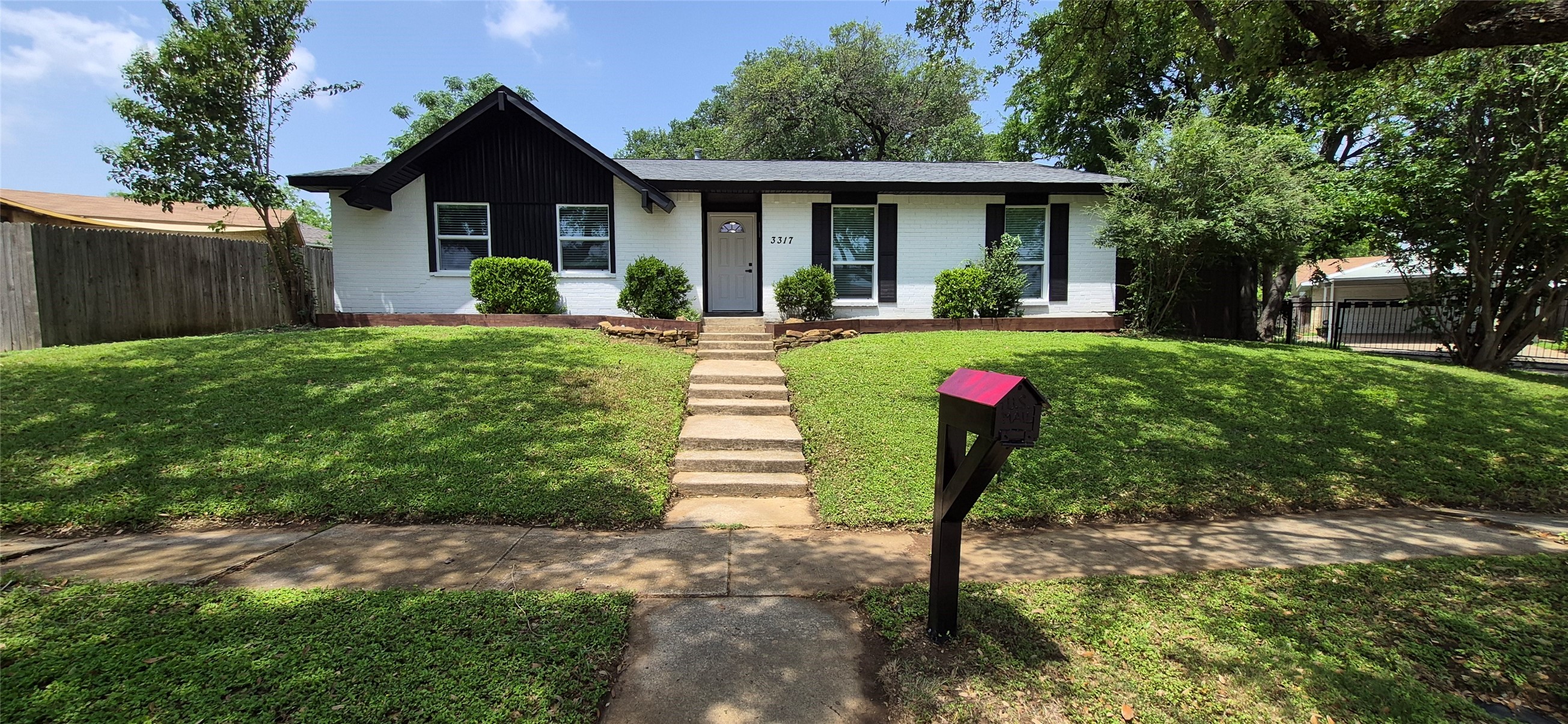 3317 S Edelweiss Drive Grand Prairie TX 75052