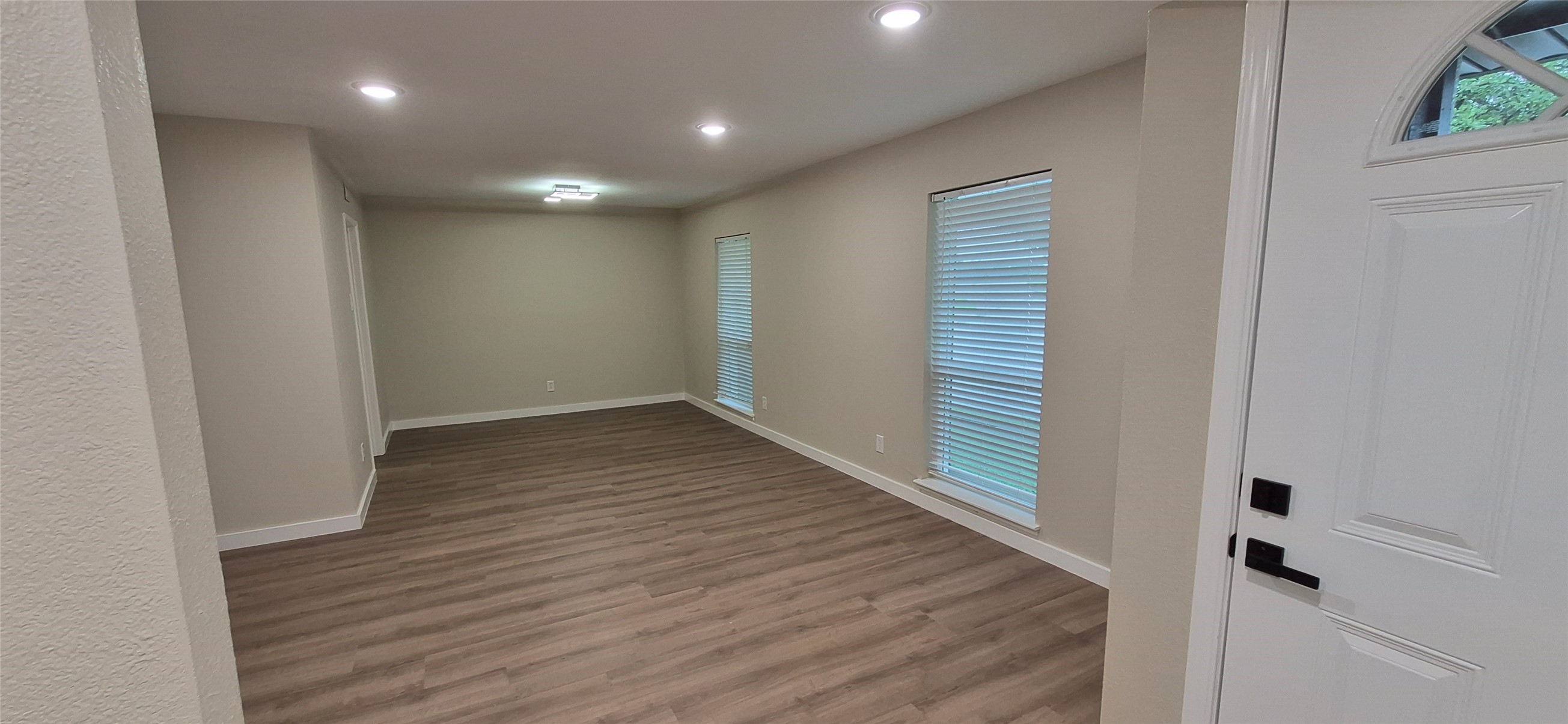 3317 S Edelweiss Drive Grand Prairie TX 75052