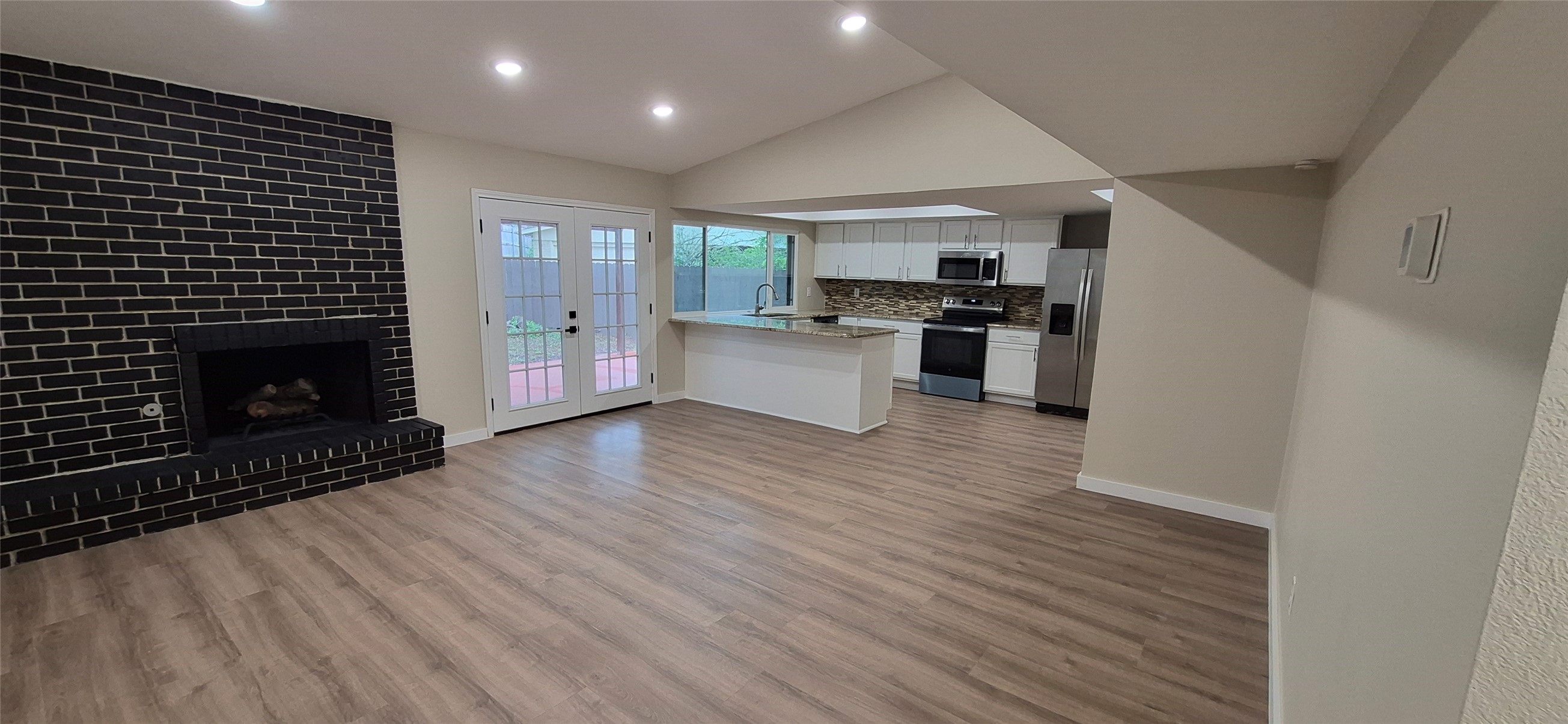 3317 S Edelweiss Drive Grand Prairie TX 75052