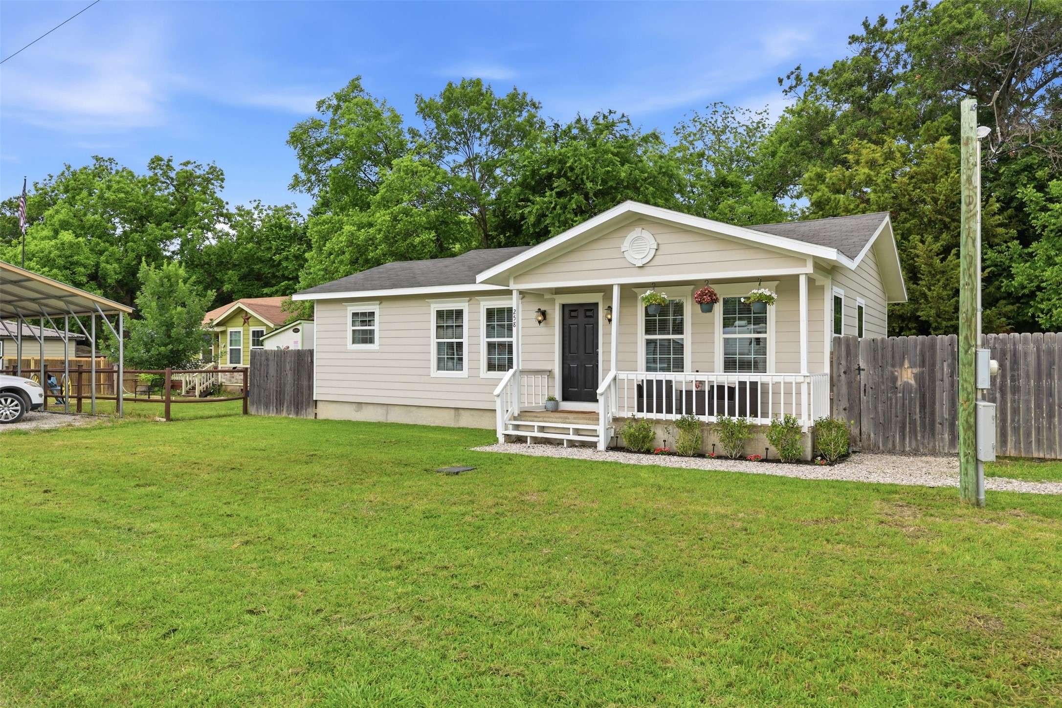 258 Spring Valley Circle Azle TX 76020