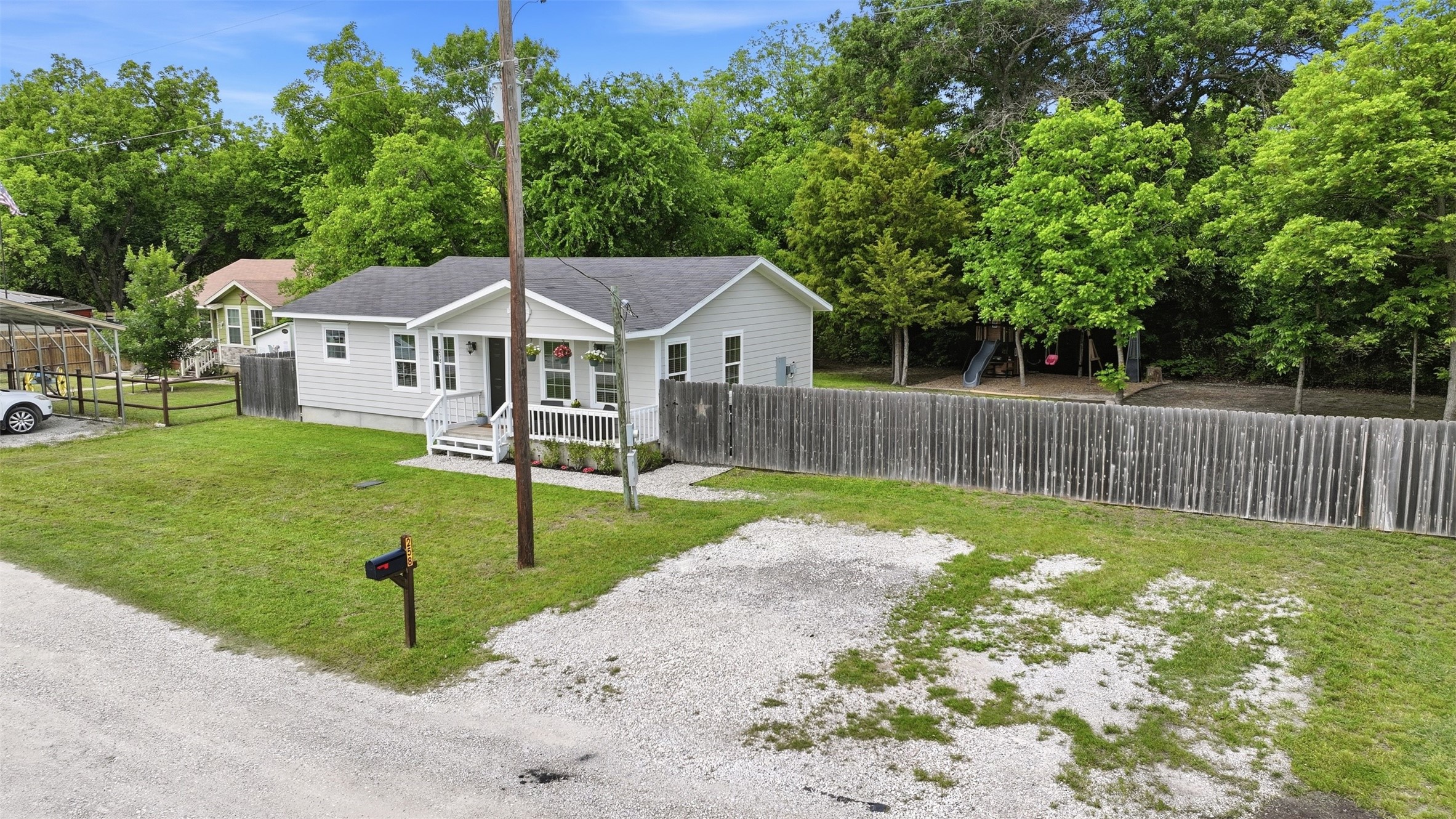 258 Spring Valley Circle Azle TX 76020