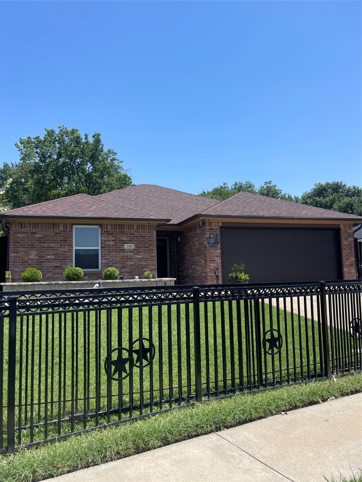 3314 Scyene Court Dallas TX 75227