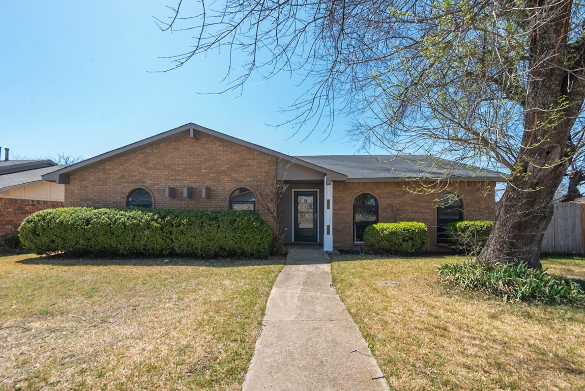 7254 Cloverglen Drive Dallas TX 75249