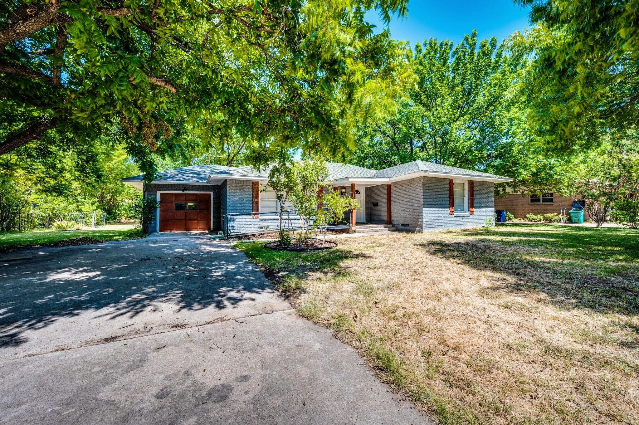 504 John Arden Drive Waxahachie TX 75165