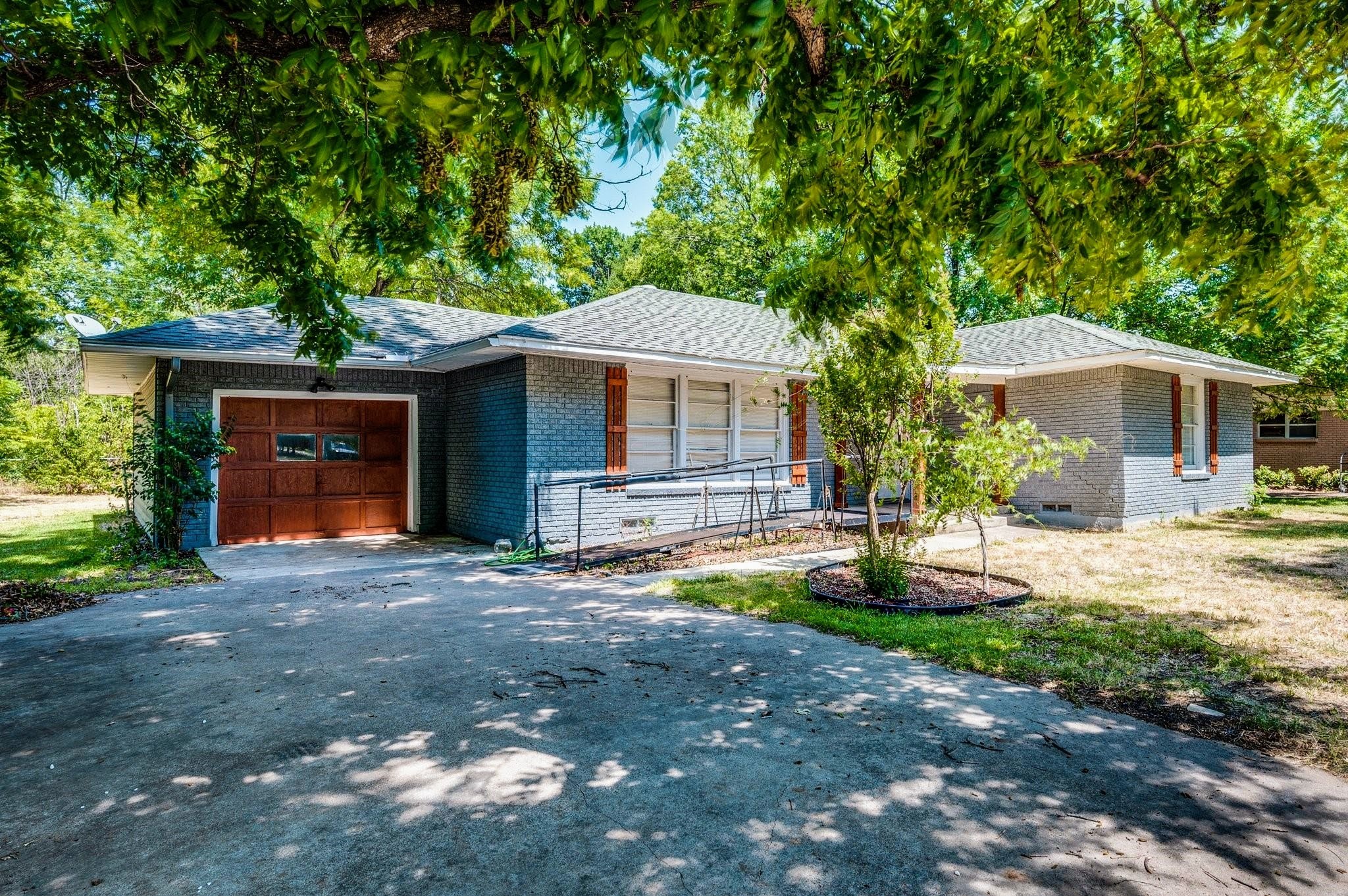504 John Arden Drive Waxahachie TX 75165