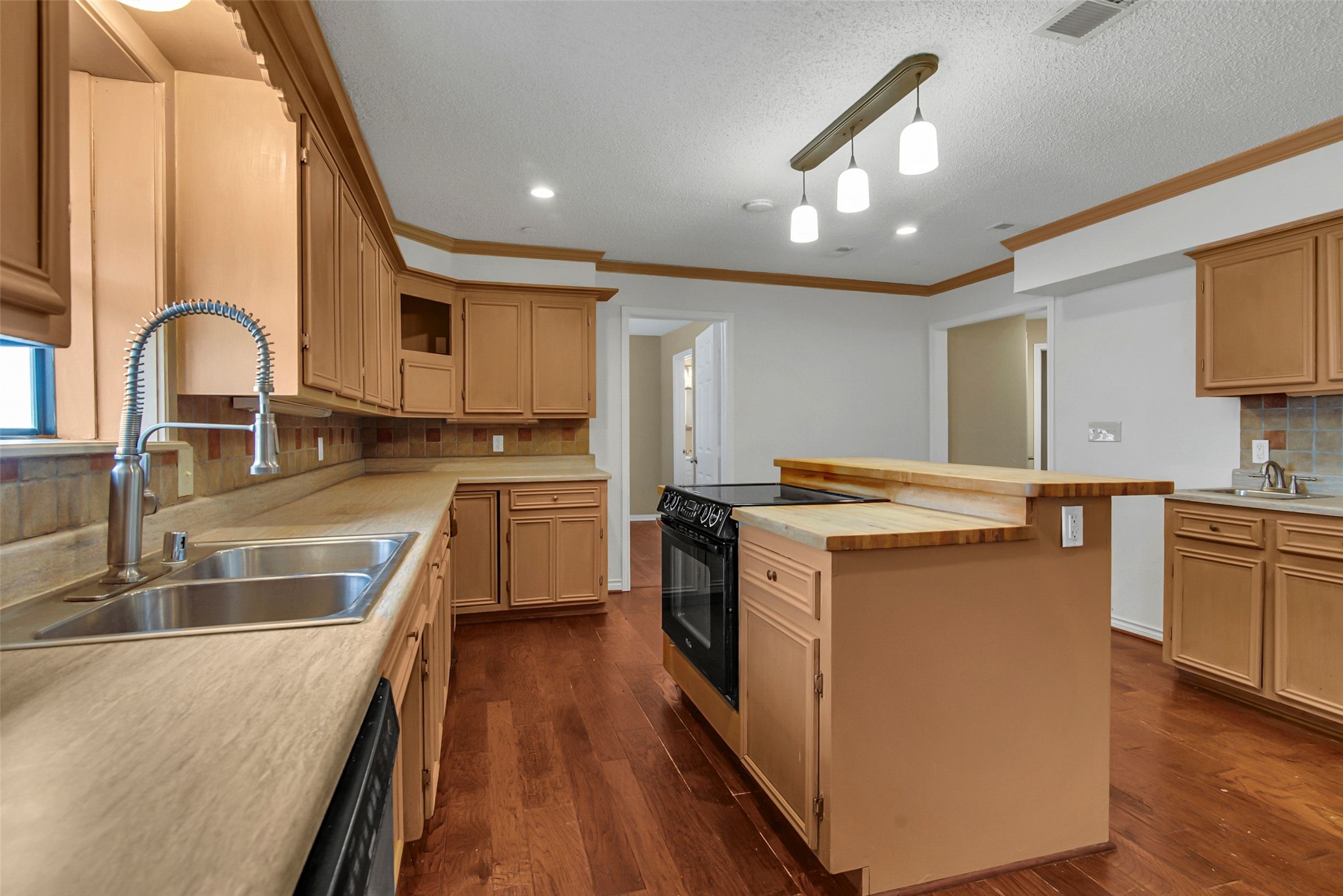 3608 W Houston Street Sherman TX 75092