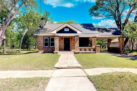 506 W San Saba Street Wortham TX 76693