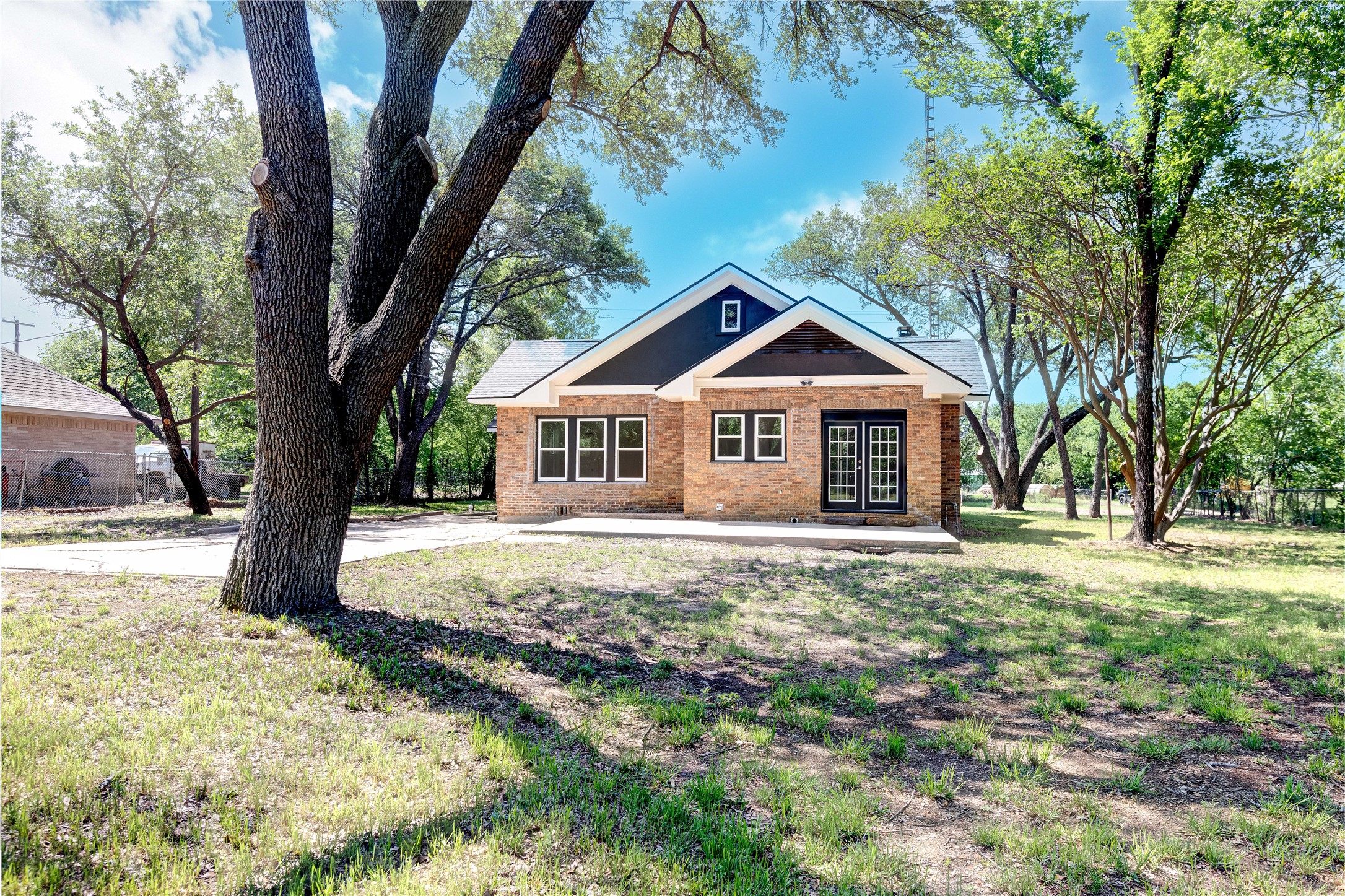 506 W San Saba Street Wortham TX 76693