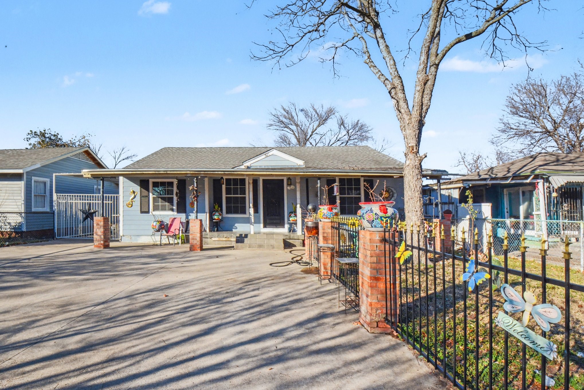 1615 Barlow Avenue Dallas TX 75224
