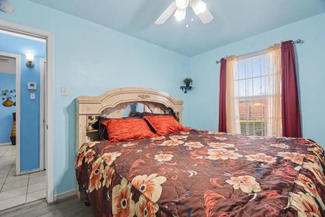 1615 Barlow Avenue Dallas TX 75224
