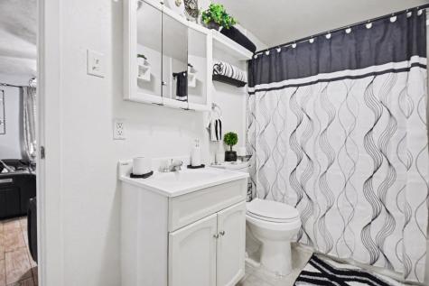 1615 Barlow Avenue Dallas TX 75224