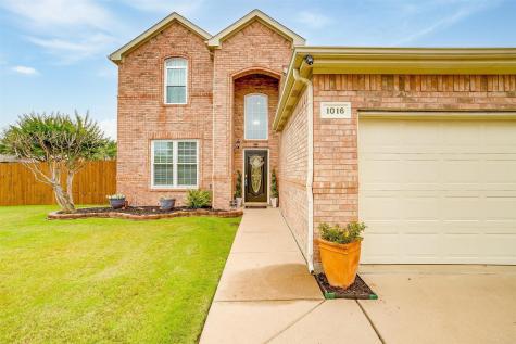 1016 Pebblecreek Drive Burleson TX 76028