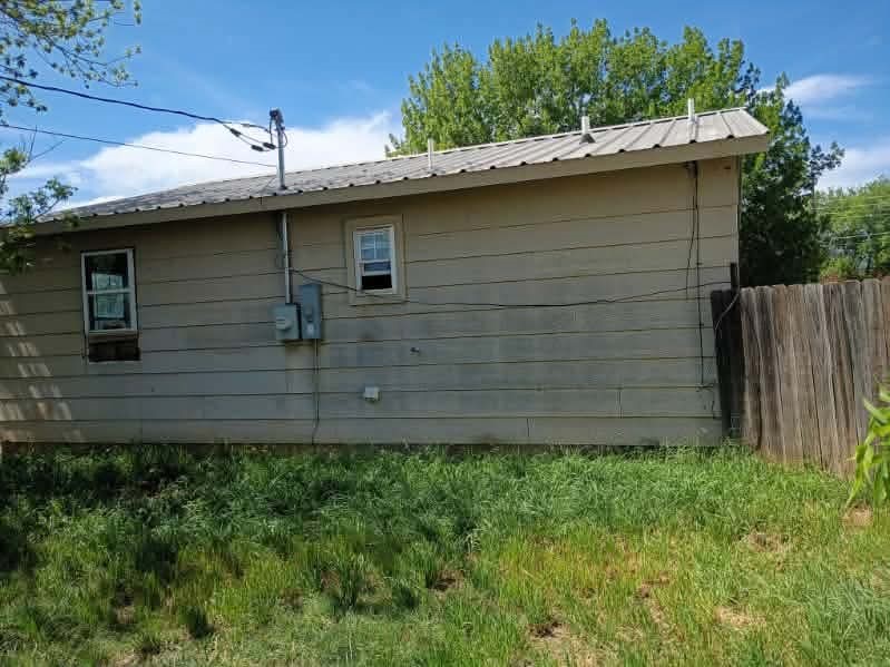 1220 Maple Street Graham TX 76450