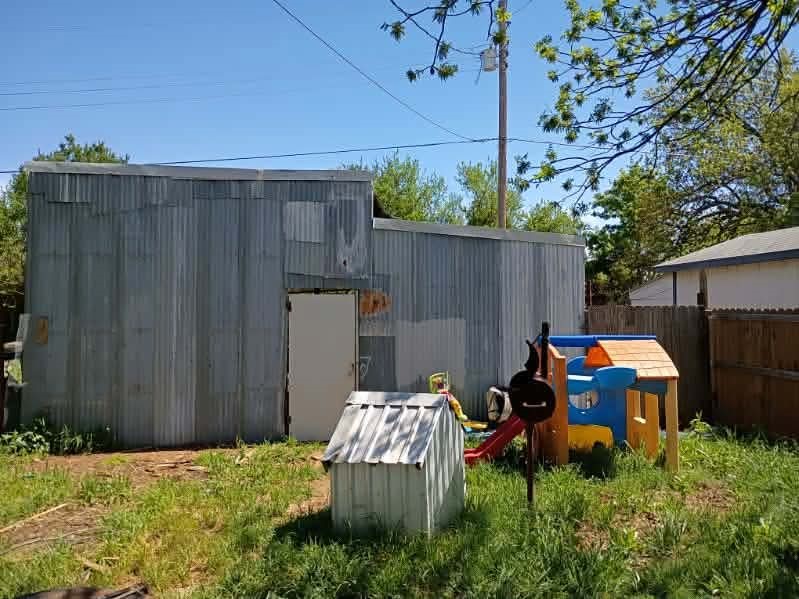 1220 Maple Street Graham TX 76450