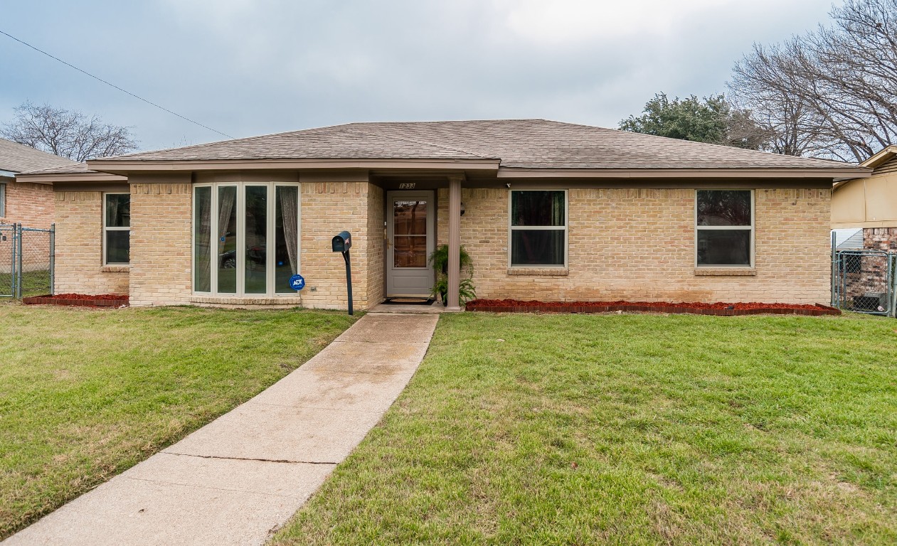 1233 Woodburn Trail Dallas TX 75241