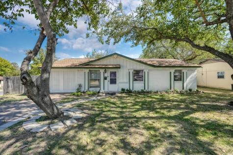 1350 Driftwood Drive Duncanville TX 75116