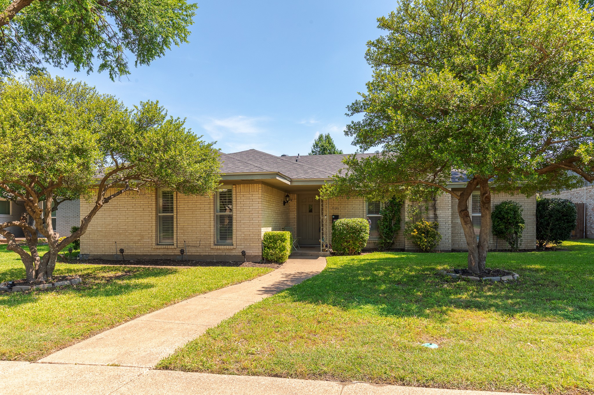 11311 Mccree Road Dallas TX 75238