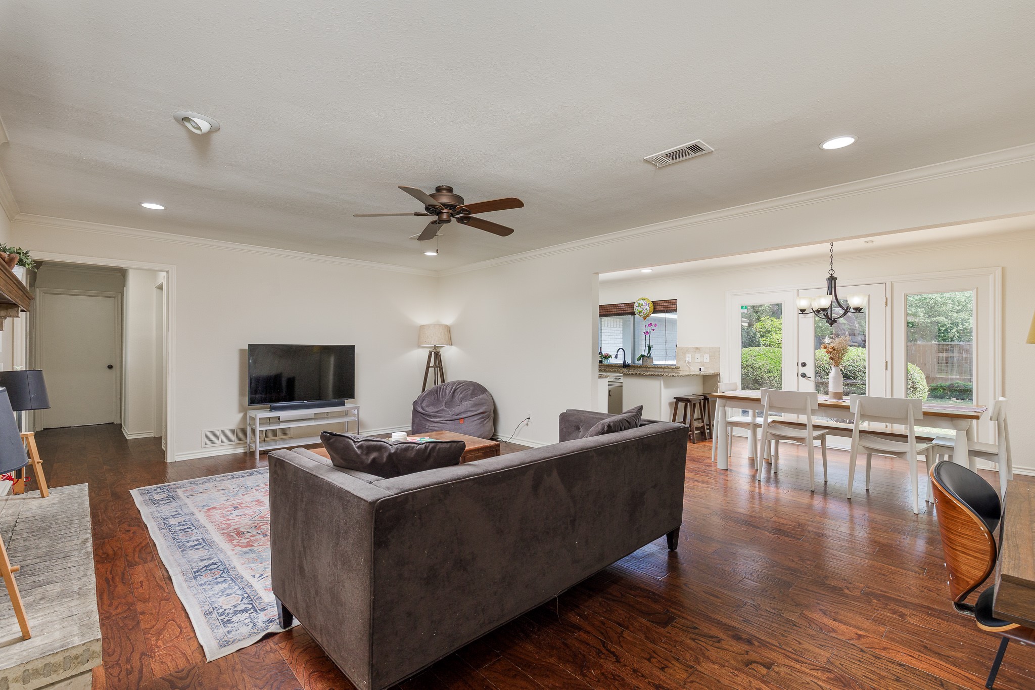 11311 Mccree Road Dallas TX 75238