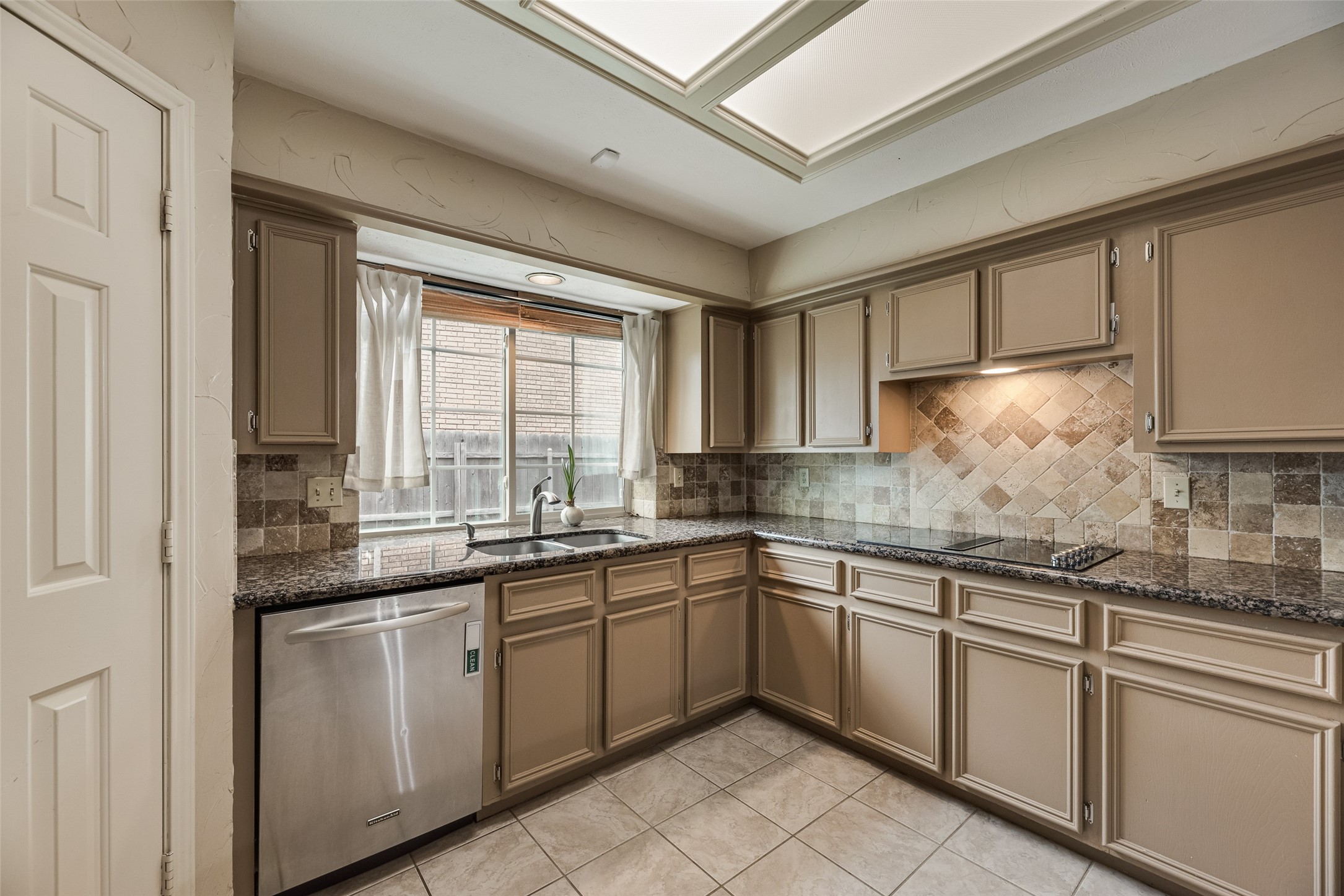 1310 Newport Drive Carrollton TX 75006