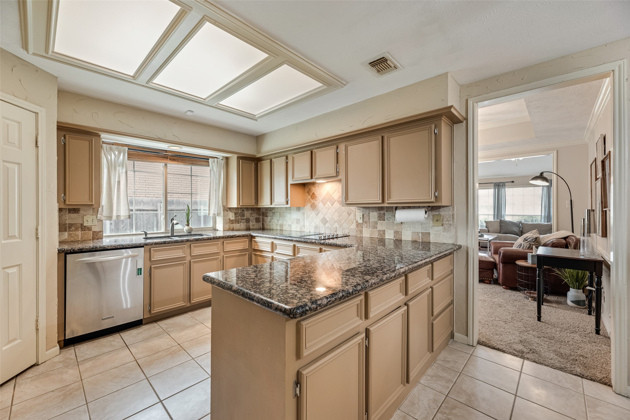 1310 Newport Drive Carrollton TX 75006