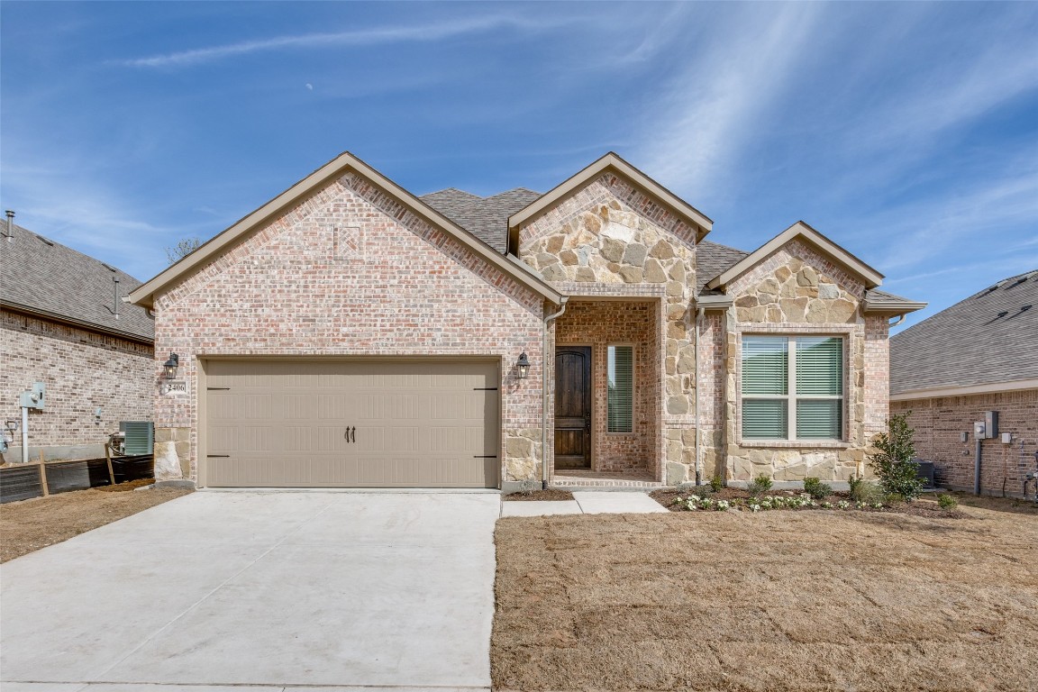 2406 Hollow Way Garland TX 75041