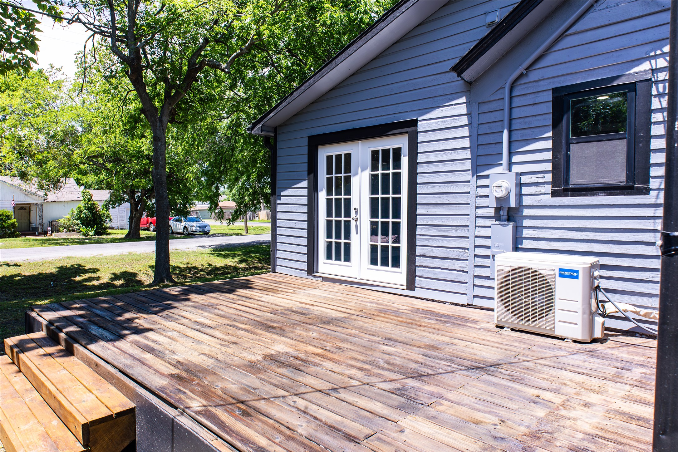 223 E Shreveport Street Van Alstyne TX 75495