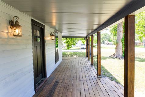 223 E Shreveport Street Van Alstyne TX 75495