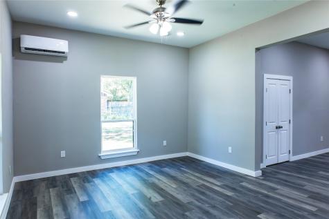 223 E Shreveport Street Van Alstyne TX 75495