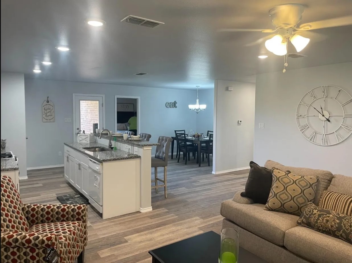 8424 10th Place Lubbock TX 79416