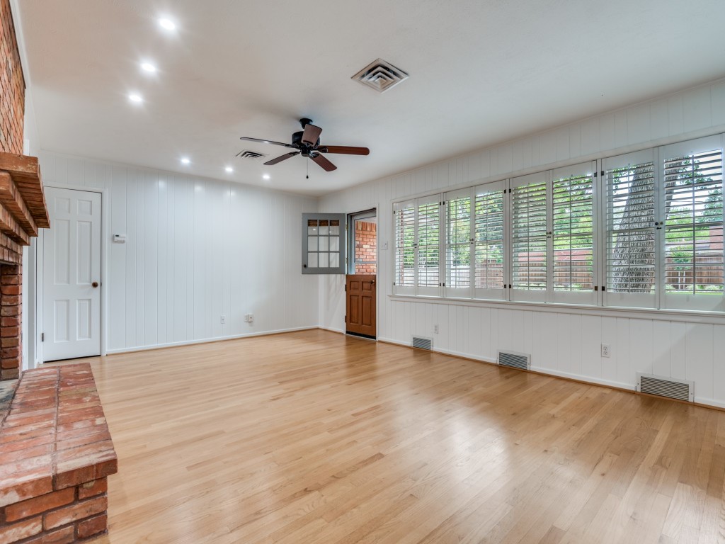 2816 Bonnywood Lane Dallas TX 75233
