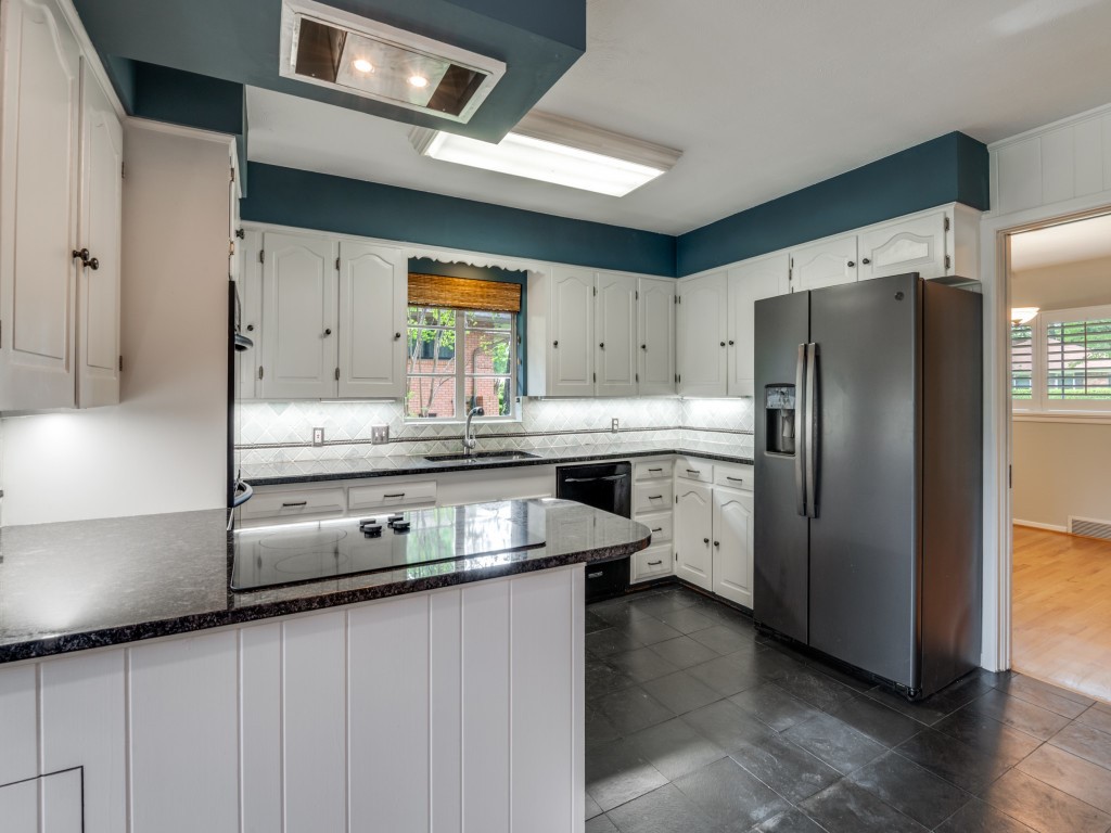 2816 Bonnywood Lane Dallas TX 75233