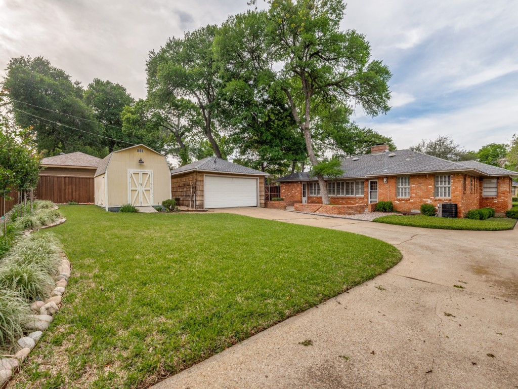 2816 Bonnywood Lane Dallas TX 75233