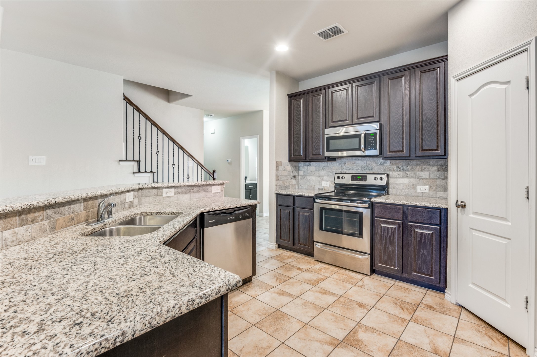 8023 Vista Hill Lane Dallas TX 75249
