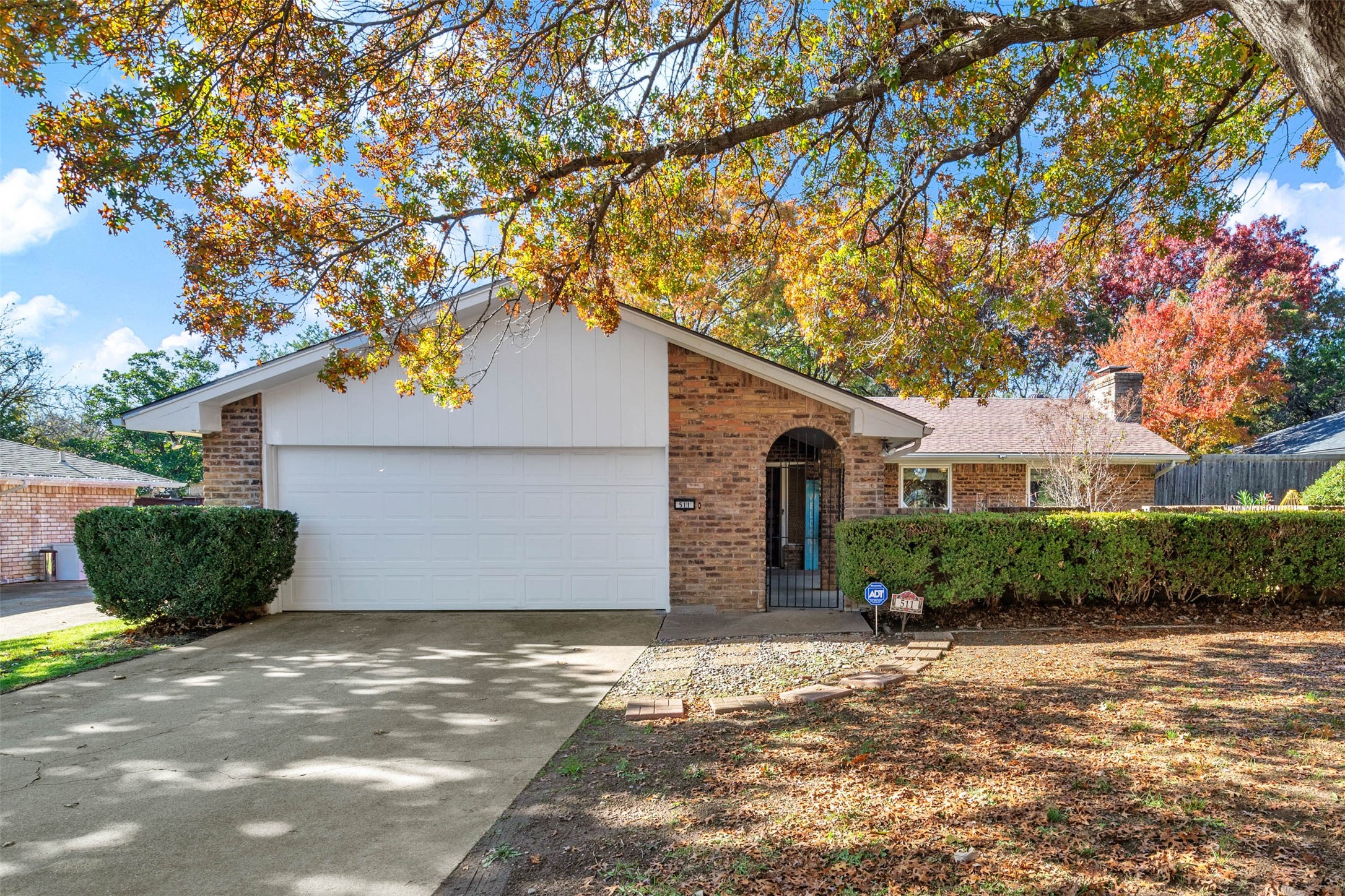 511 N Royal Oak Drive Duncanville TX 75116