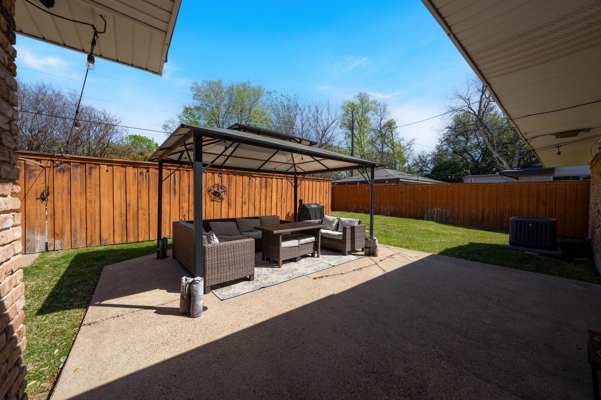 9616 Vinewood Drive Dallas TX 75228