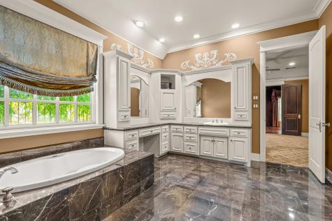 1521 Rivercrest Court Fort Worth TX 76107