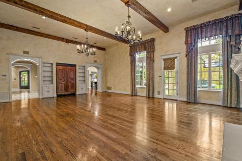 1521 Rivercrest Court Fort Worth TX 76107