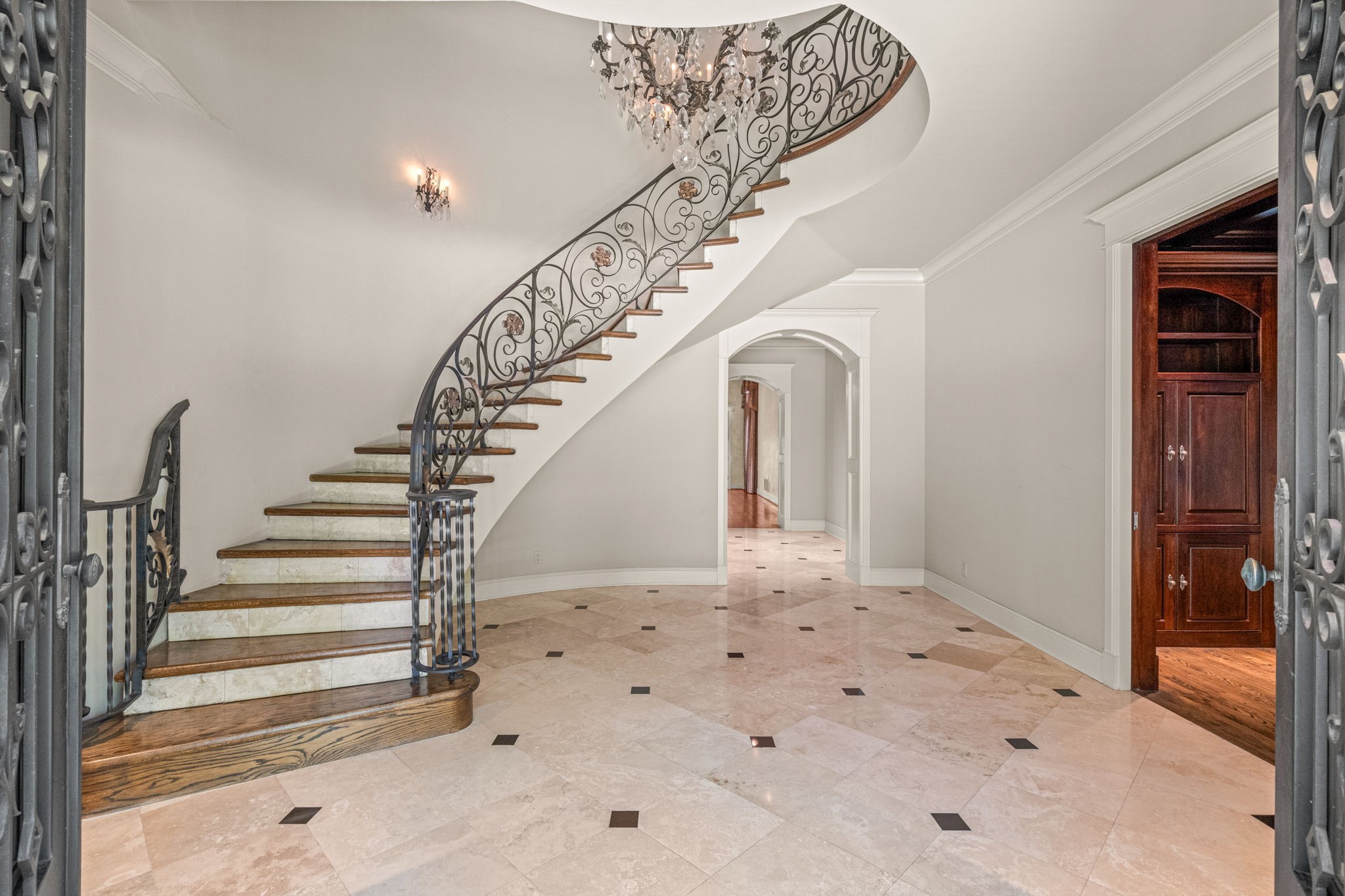 1521 Rivercrest Court Fort Worth TX 76107