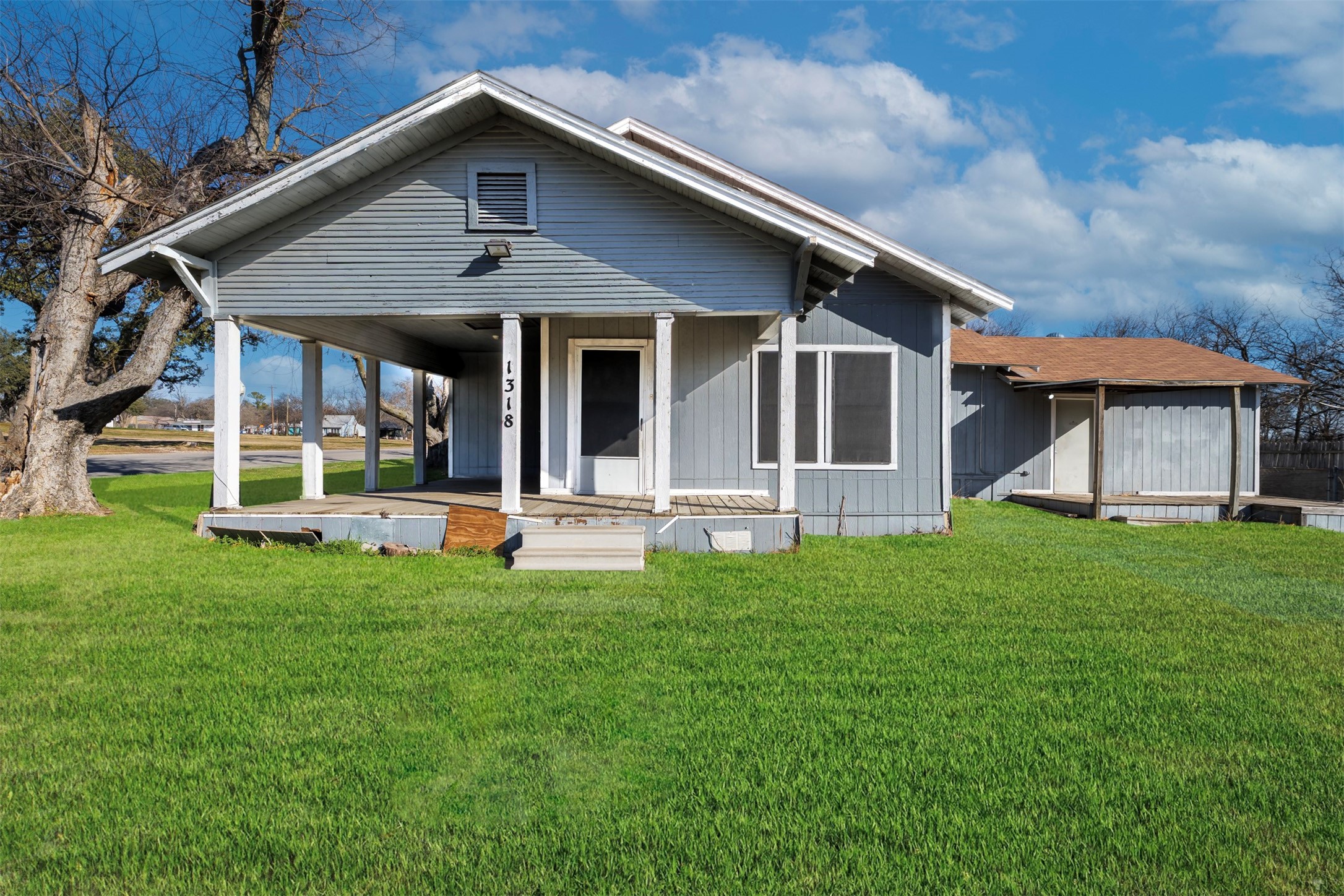 1318 Hanover Street Weatherford TX 76086