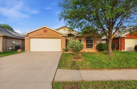9225 Nightingale Drive Fort Worth TX 76123