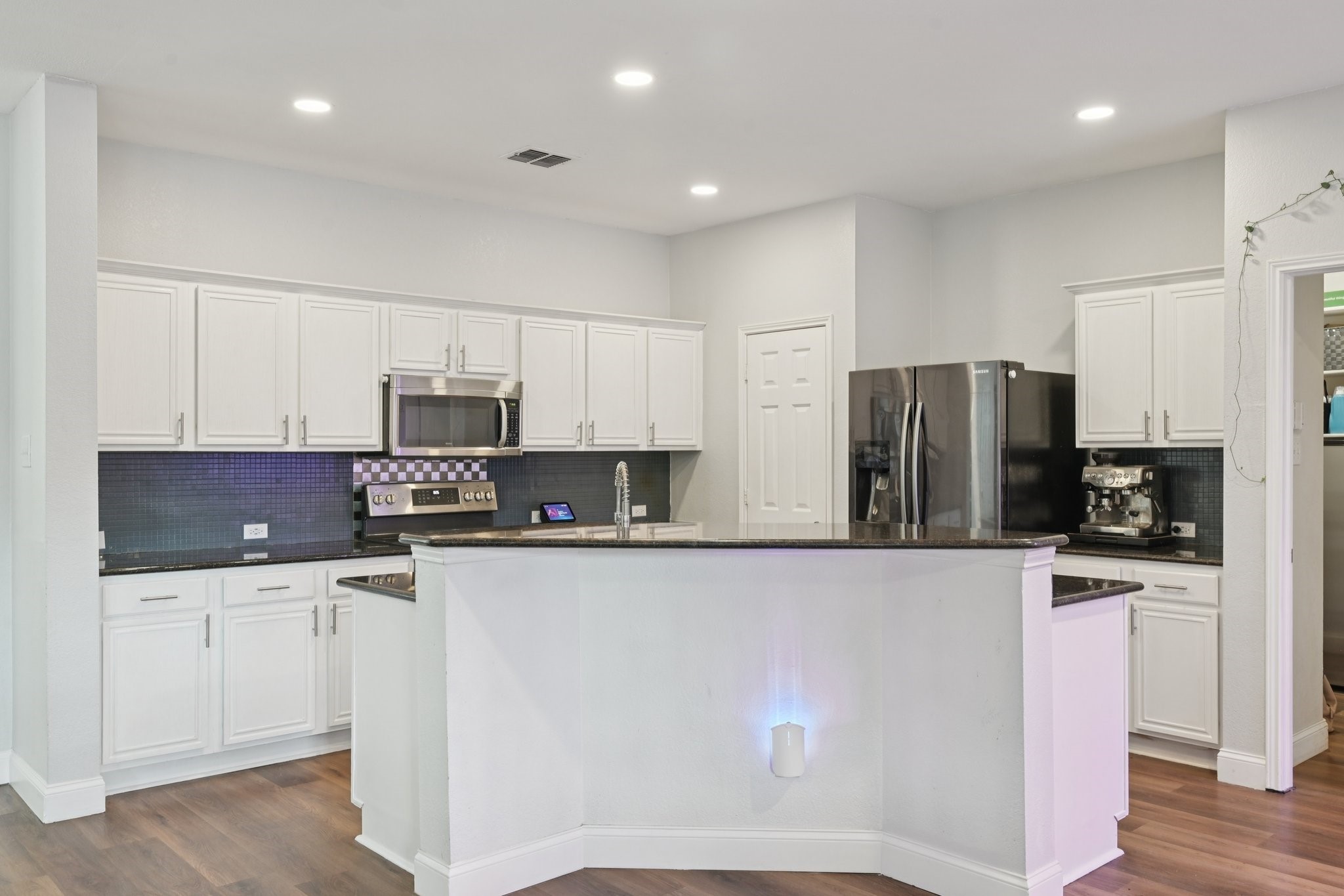 441 Valley View Drive Lewisville TX 75067