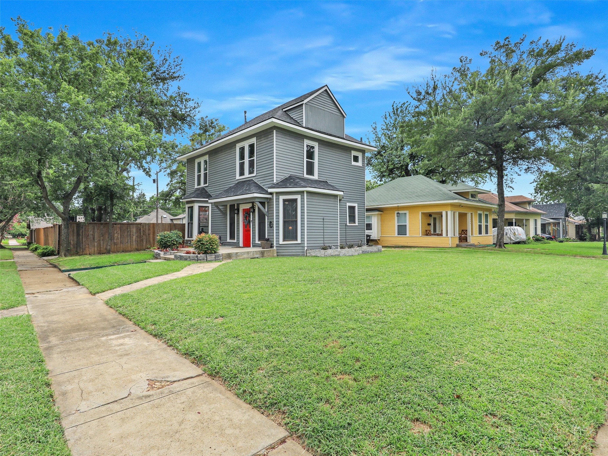 1200 W Walker Street Denison TX 75020