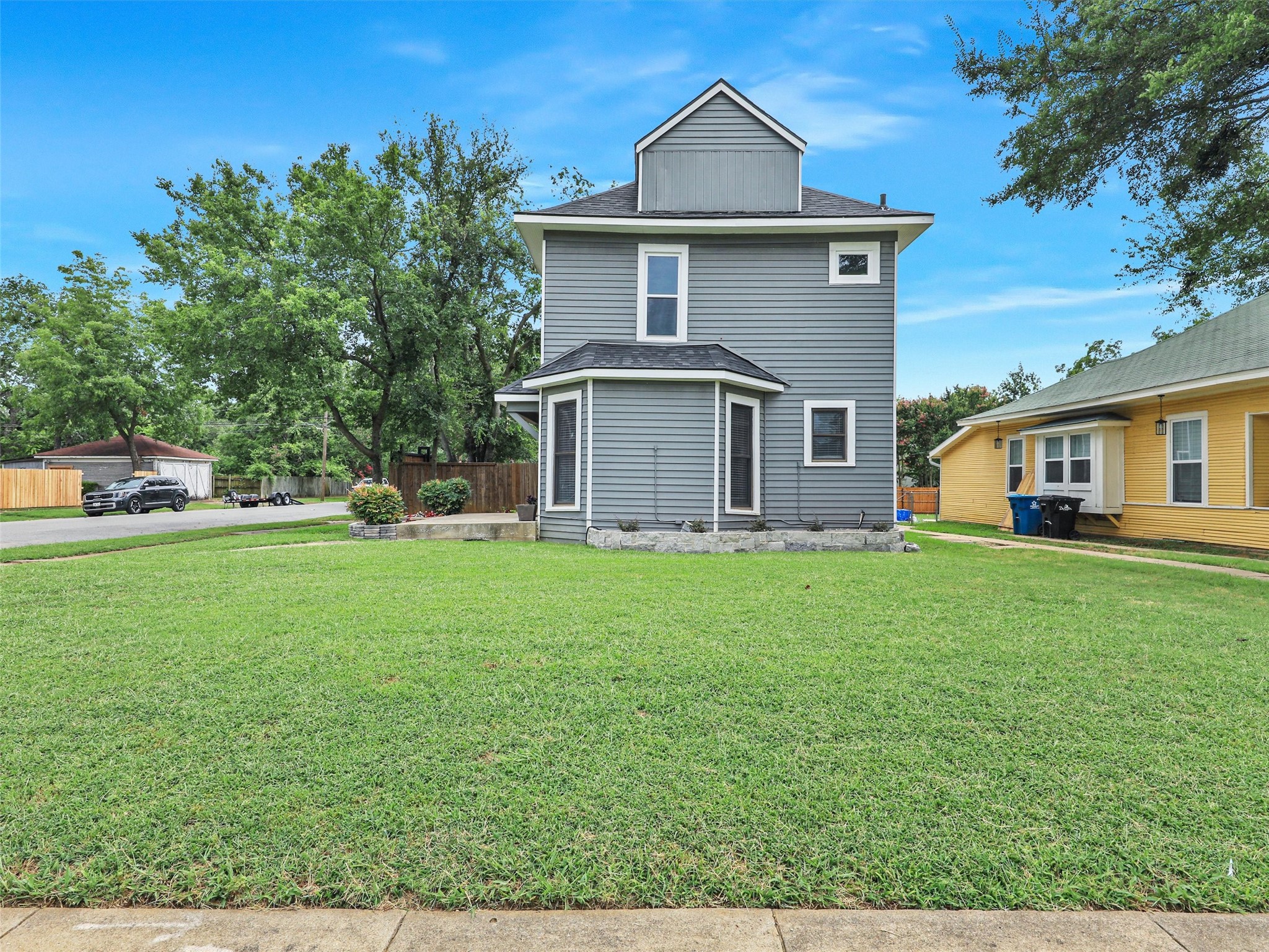1200 W Walker Street Denison TX 75020