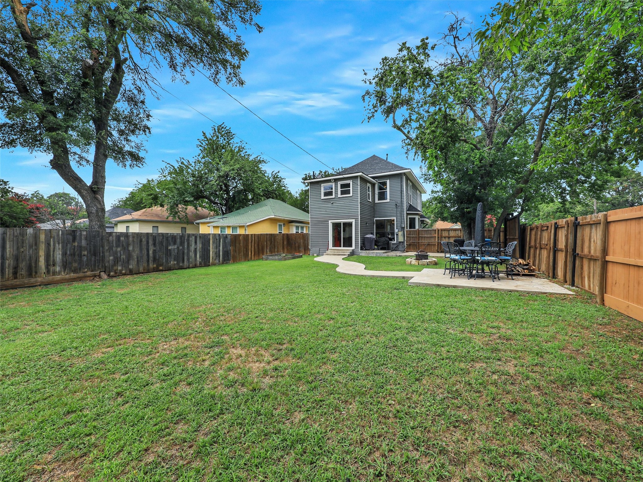 1200 W Walker Street Denison TX 75020