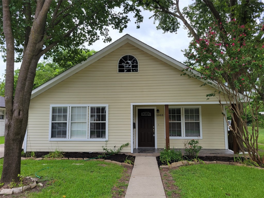 1003 Oak Street Mckinney TX 75069