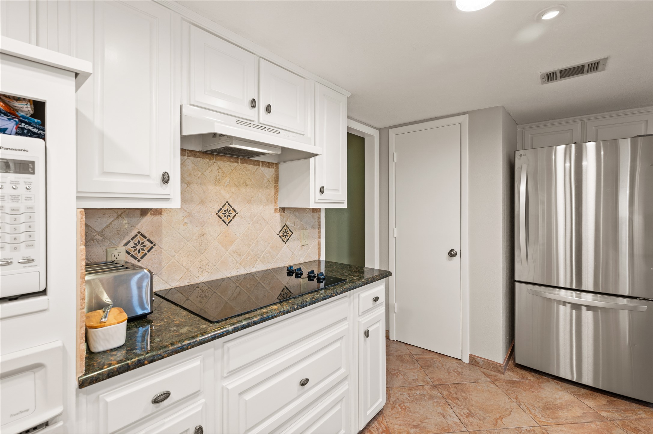 2621 Sedgeway Lane Carrollton TX 75006