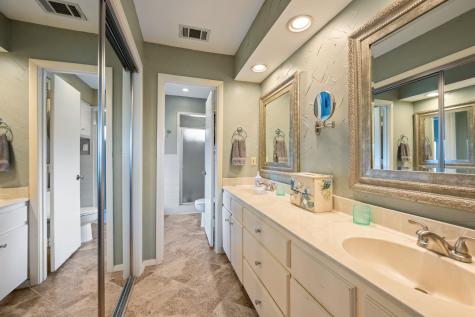 2621 Sedgeway Lane Carrollton TX 75006